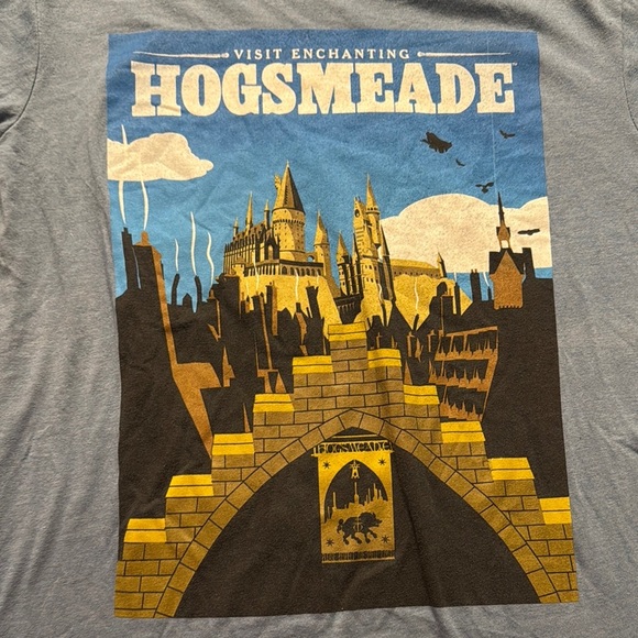 Universal Studios Harry Potter Blue Tee - Picture 3 of 4